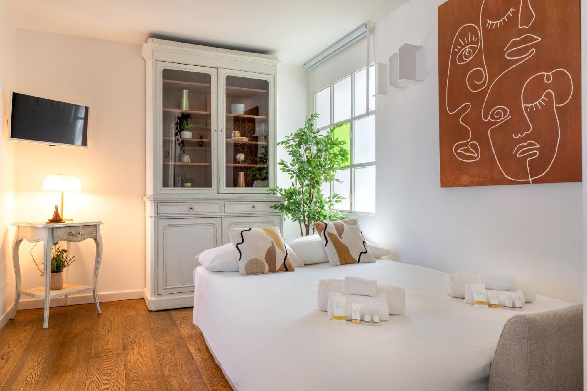 150mq Rooftop Paradise - Spacious Private Terrace Apartment